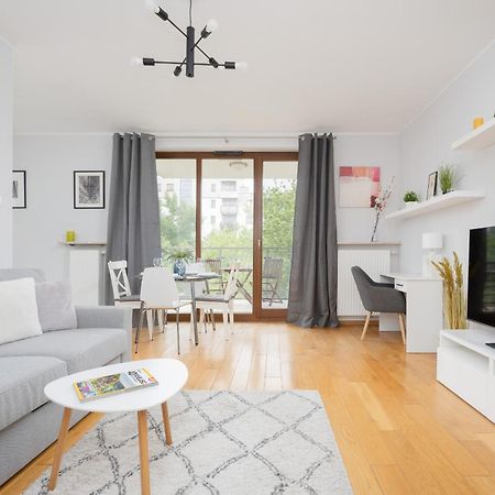 City Apartment With Parking Near Metro Mlociny By Noclegi Renters Warschau Exterior foto