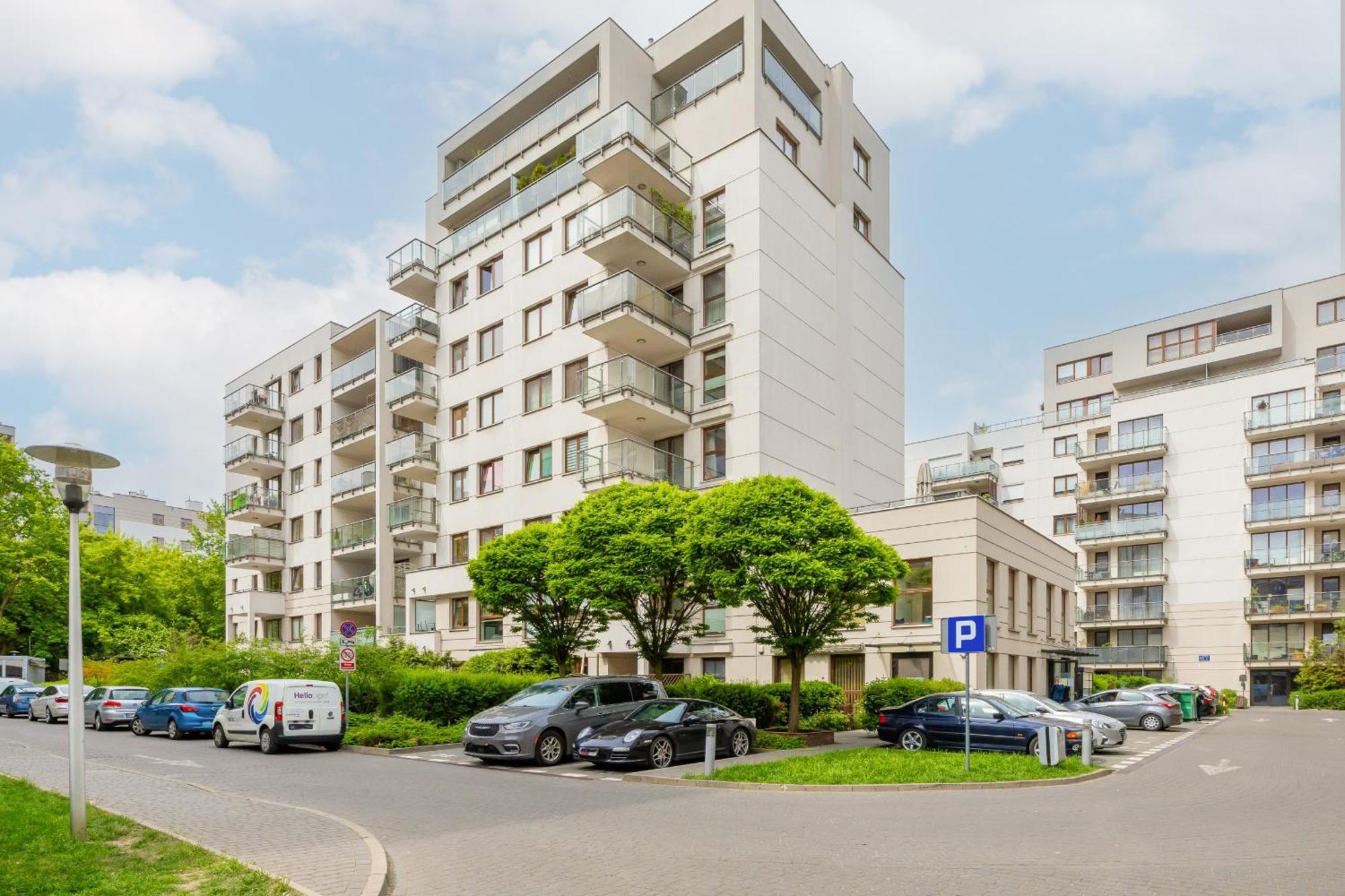 City Apartment With Parking Near Metro Mlociny By Noclegi Renters Warschau Exterior foto